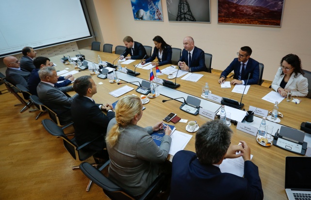 Встреча с министром инноваций Сербии Ненадом Поповичем