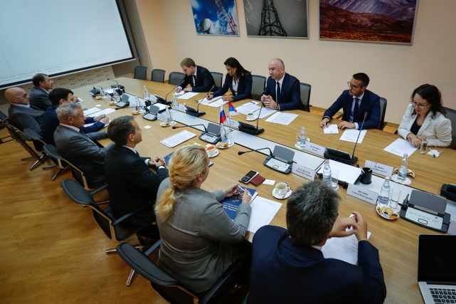 Встреча с министром инноваций Сербии Ненадом Поповичем